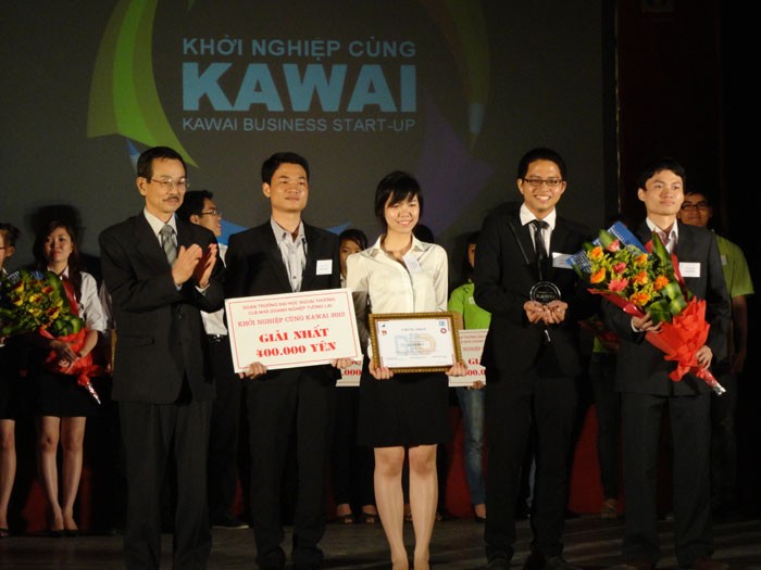 Đội xuất sắc nhất là đội "Ươm mầm xanh" với giải thưởng là 400.000 Yên Nhật.